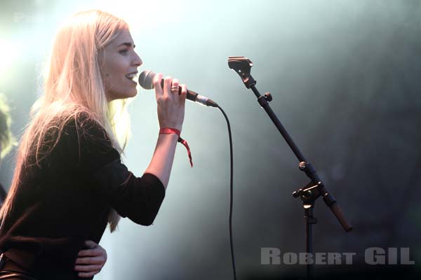 LONDON GRAMMAR - 2014-05-31 - PARIS - Parc de Bagatelle - 